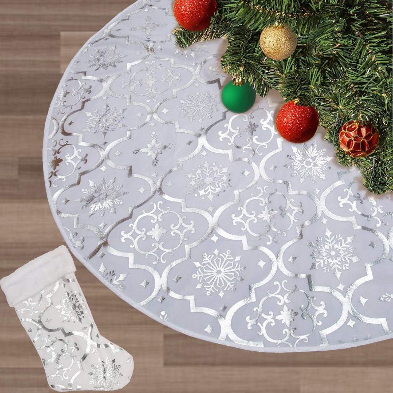 Photo 1 of Christmas Tree Skirt,48 inches Large Xmas Tree Skirts with Snowy Pattern for Christmas Tree Decorations (White,48 Inch)
