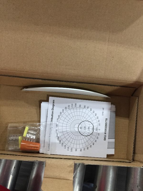 Photo 1 of Commercial electric 6 in recessed led light white kit G1TP120RT6T30 NEW
