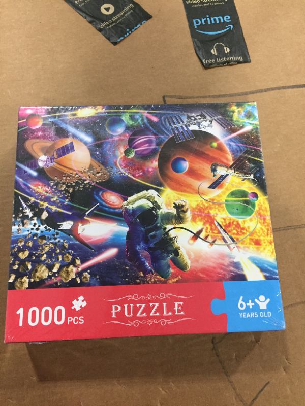 Photo 1 of 1000pcs puzzle  