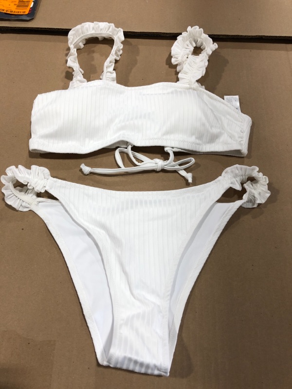 Photo 1 of White Ruffle Ribbed Bikini SIZE L 
