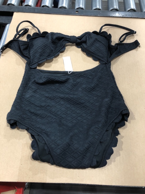 Photo 2 of Black Knotted Scalloped One Piece Swimsuit SIZE M 
