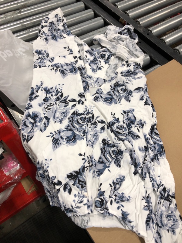 Photo 1 of Lindsey Black And White Rose Print Short Sleeve Dress SIZE L 
