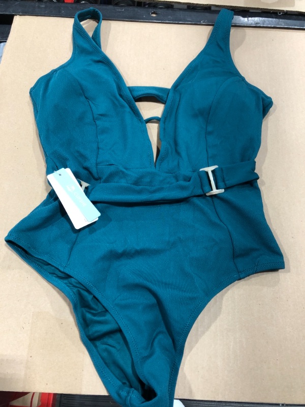 Photo 1 of Stunning Green One Piece Swimsuit SIZE L 

