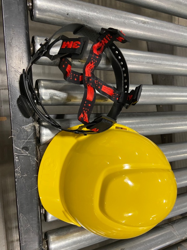 Photo 1 of 3M Yellow Hardhat