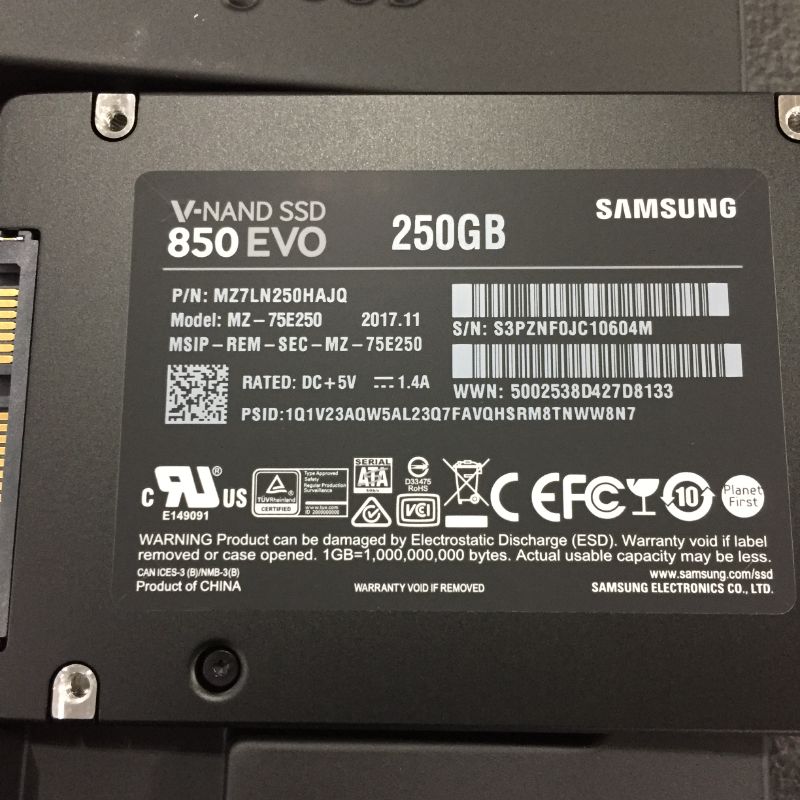 Photo 4 of SAMSUNG 850 EVO 250GB 2.5-Inch SATA III Internal SSD (MZ-75E250B/AM)