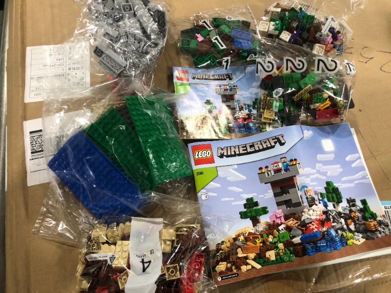 Photo 2 of LEGO Minecraft The Crafting Box 3.0 21161 Minecraft Brick Construction Toy and Minifigures, Castle and Farm Building Set, Great Gift for Minecraft Players Aged 8 and up (564 Pieces)