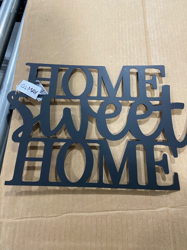 Photo 1 of 'HOMESWEETHOME' Metal Hanging Decor