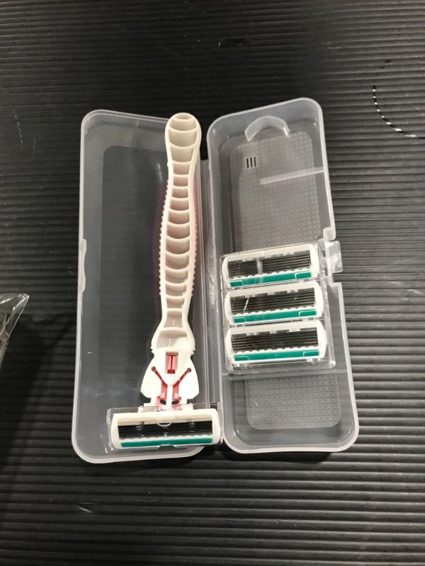 Photo 1 of Velvety Skin Women's Razor 6 Blades- 1 Handle with 4 Cartridges- Plastic Travel Case- Moisturizing Strip for Smooth Skin- Comfortable Handle (Pink Lace) 4PACK
