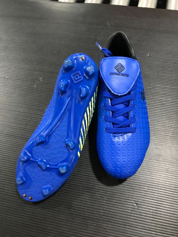 Photo 1 of DREAM PAIRS Boys Girls Outdoor Soccer Cleats Football Shoes Size 5