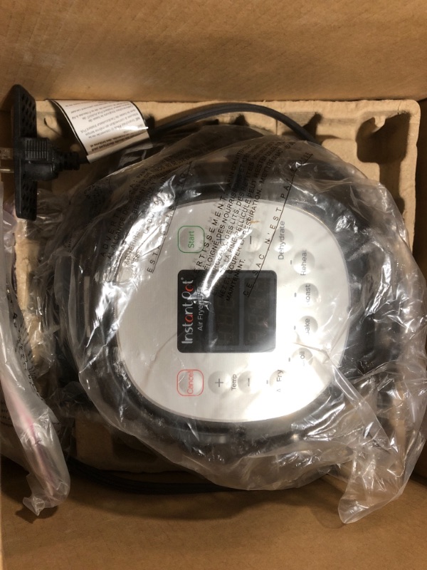 Photo 1 of Instant Pot Air Fryer Lid 6 in 1, No Pressure Cooking Functionality, 6 Qt, 1500 W
