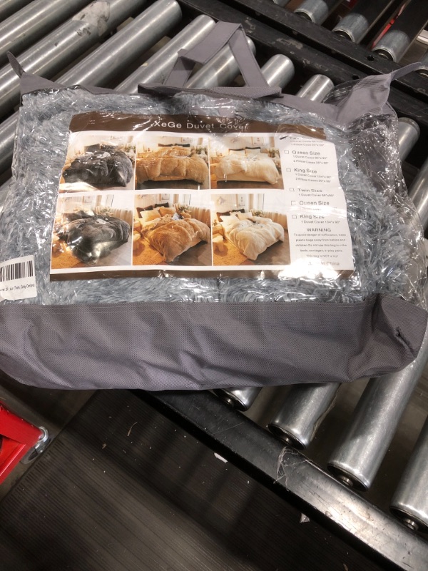 Photo 1 of XeGe Plush Shaggy Duvet Cover Luxury Ultra Soft Crystal Velvet Bedding 1PC(1 Faux Fur Duvet Cover),Zipper Closure (TWIN , Gray Ombre)