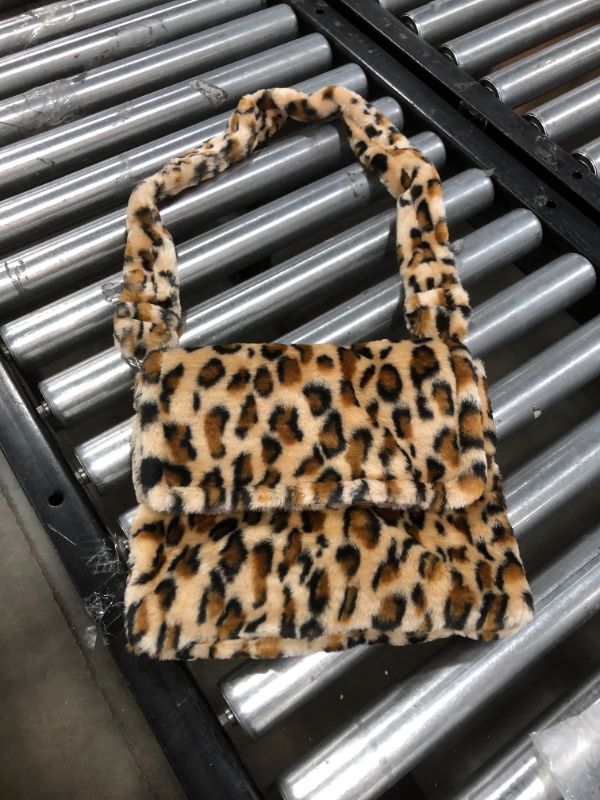 Photo 1 of Mellshy Women Tote Bag Leopard Print Crossbody Bags for Women Faux Fur Shoulder Bag
