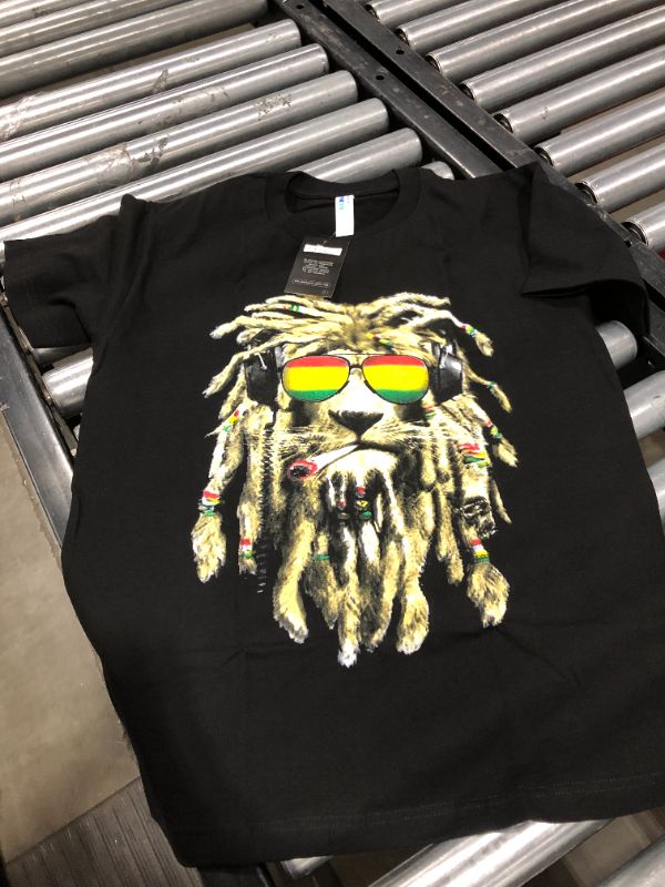 Photo 1 of Reggae Music Weed lovers shirt Smoking Jamaican royal lion T-Shirt
(medium)