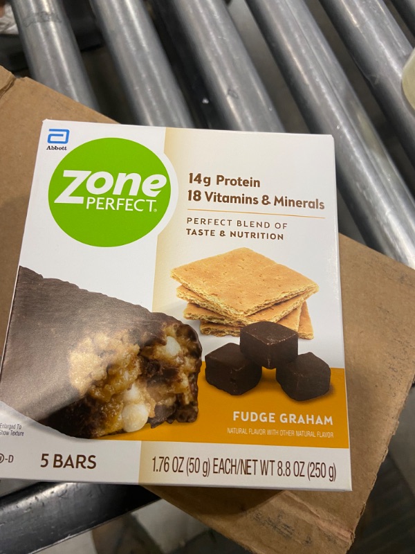 Photo 2 of Zone Perfect Fudge Graham, 5 bars- 8.8 oz
BEST BY 03/22/20