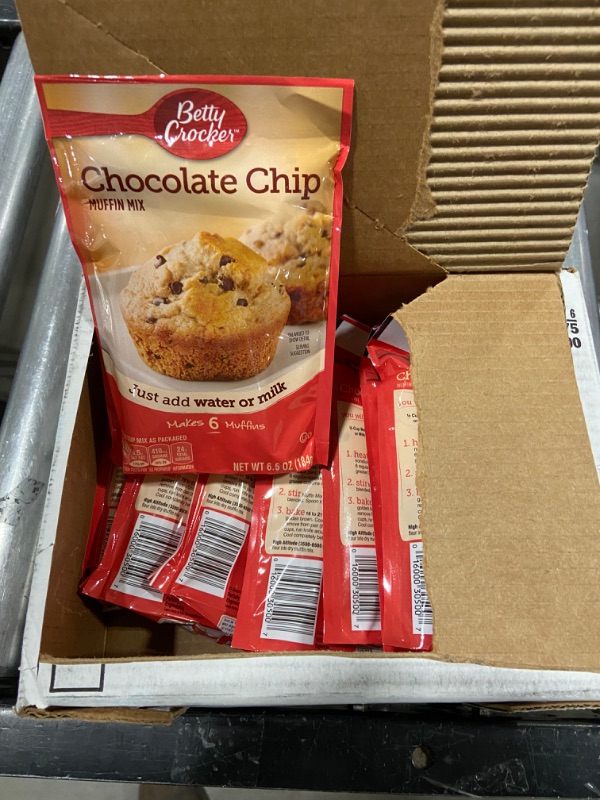 Photo 1 of BETTY CROCKER Chocolate Muffin Mix 9 cases
BEST BY: 04/22/2022