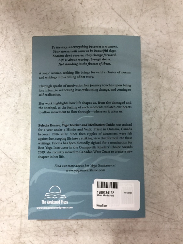 Photo 1 of When Words Flow: A Cluster of Poems and Notes from a Woman and Seeker of Life Paperback – November 5, 2021
