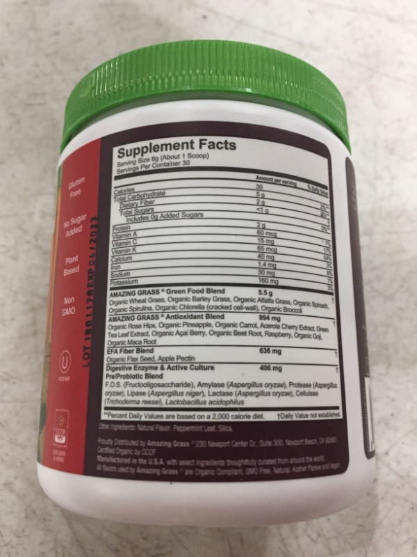 Photo 1 of Amazing Grass Greens Blend Superfood: Super Greens Powder with Spirulina, Chlorella, Beet Root Powder, Digestive Enzymes, Prebiotics & Probiotics, Berry, 30 Servings (Packaging May Vary)
