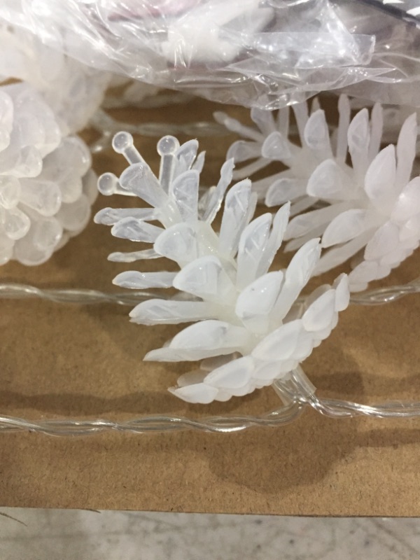 Photo 1 of 16FT. LED PINECONE CHRISTMAS STRING LIGHTS, WARM WHITE. BATTERY OPERATED.