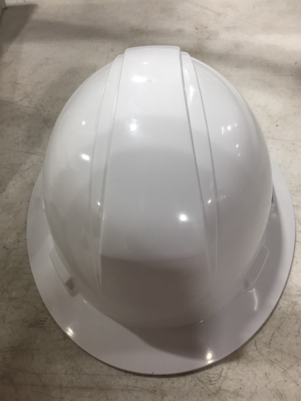 Photo 1 of MAXIMUM SAFETY SAFETY HARD HAT. WHITE. SIZE 6 5/8-8. 