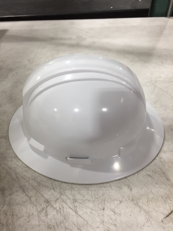 Photo 4 of MAXIMUM SAFETY SAFETY HARD HAT. WHITE. SIZE 6 5/8-8. 