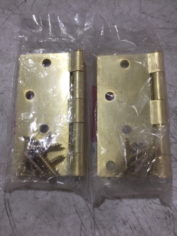 Photo 3 of EVERBILT DOOR HINGE 237 048. SATIN BRASS. 4 INCH. LOT OF 2.