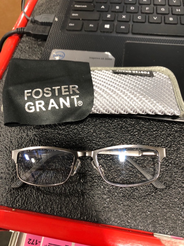 Photo 1 of Foster Grant Wes Men's Rectangular Multifocus Glasses, +1.00 
