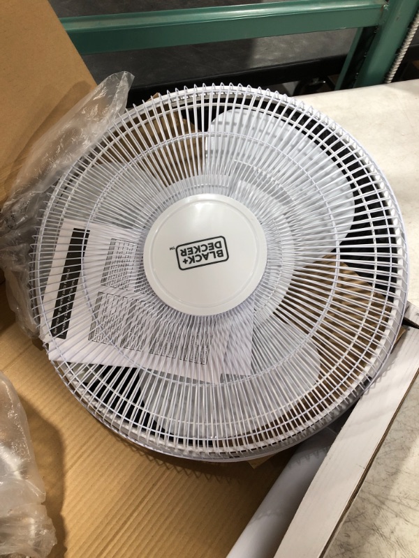 Photo 4 of Black & Decker, White 16" Stand Fan with Remote
