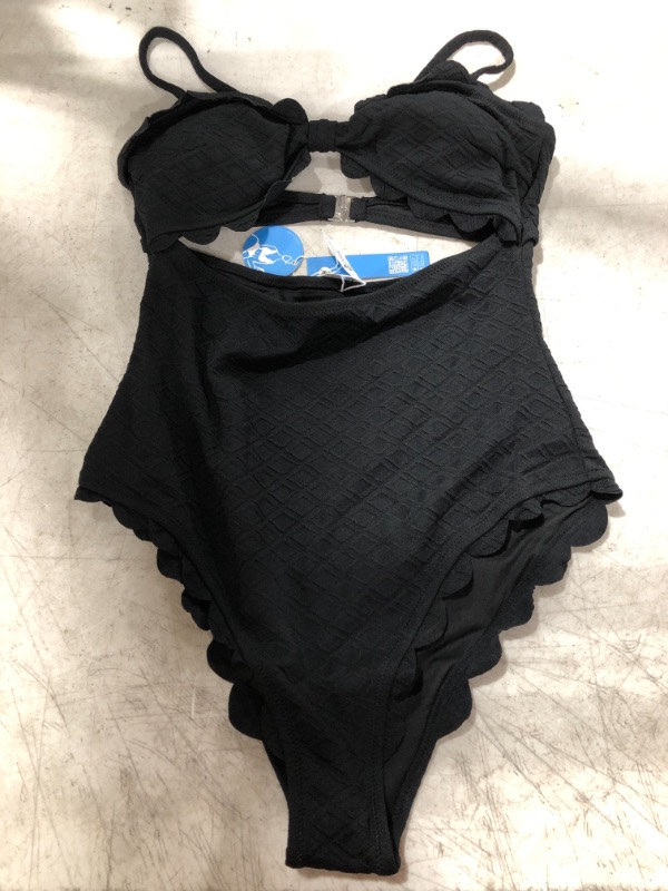 Photo 2 of Black Knotted Scalloped One Piece Swimsuit
SIZE XL.