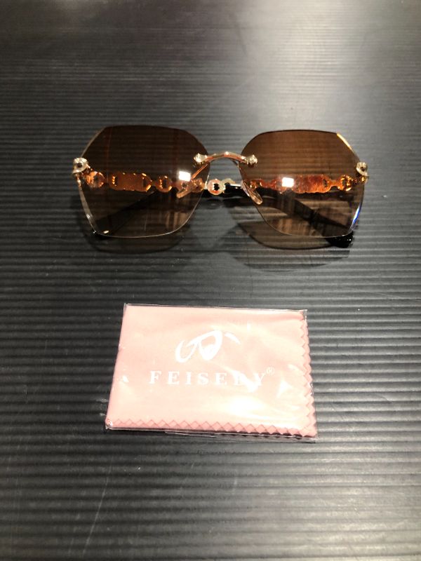 Photo 1 of FEISEDY Women's Sunglasses