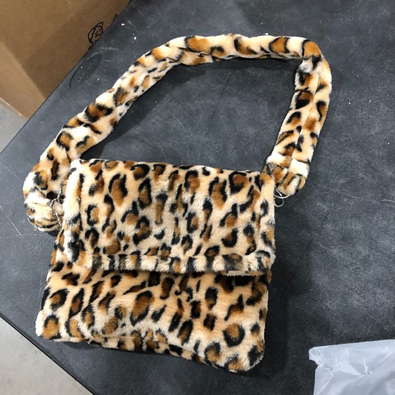 Photo 2 of Women Leopard Print Clutch Handbag Plush Faux Fur Tote Bag Soft Warm Shoulder Crossbody Purse