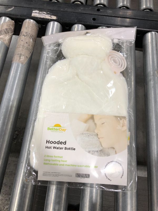 Photo 2 of [New!] BetterDay® Hooded Hot Water Bottle™ - Hot Water Bottle with Cover British Standard 1970:2012 Natural Rubber and Removable Cover - 2 Litre Large Hot Water Bottle with Soft Fluffy Cover (White)