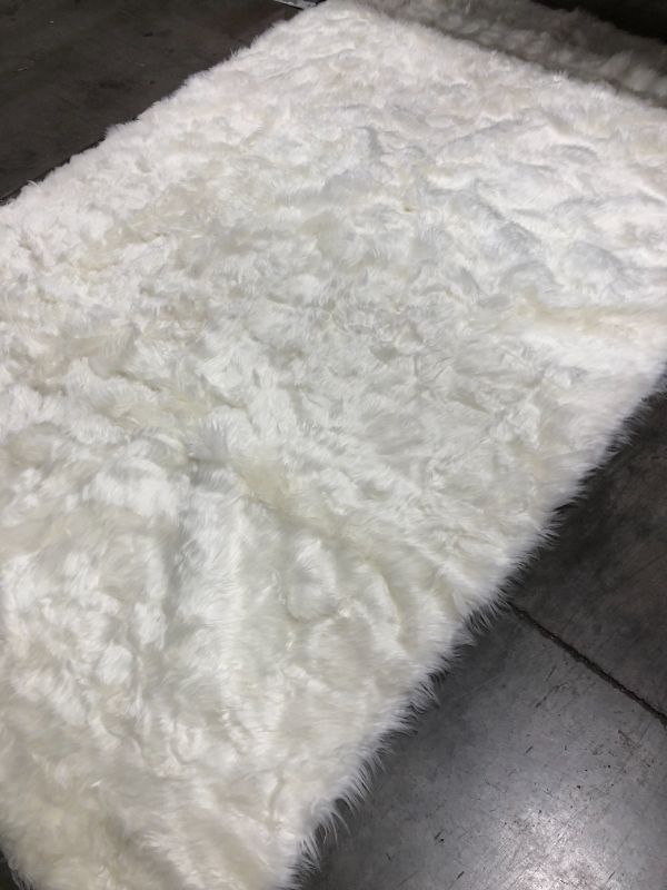 Photo 2 of Ashler HOME DECO Soft Faux Sheepskin Fur Chair Couch Cover Area Rug for Bedroom Floor Sofa Living Room White Rectangle 6 x 9 Feet