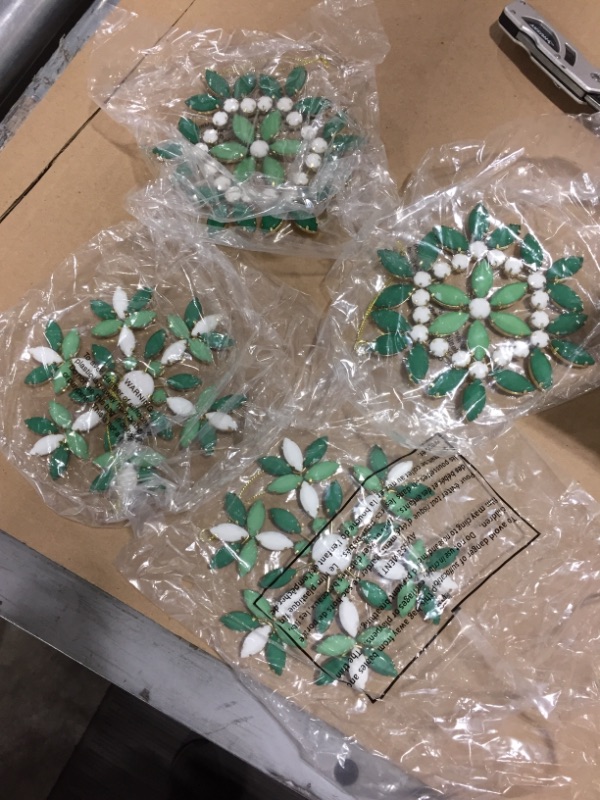 Photo 2 of Christmas Snowflake Wreath Ornaments, 4pcs Green