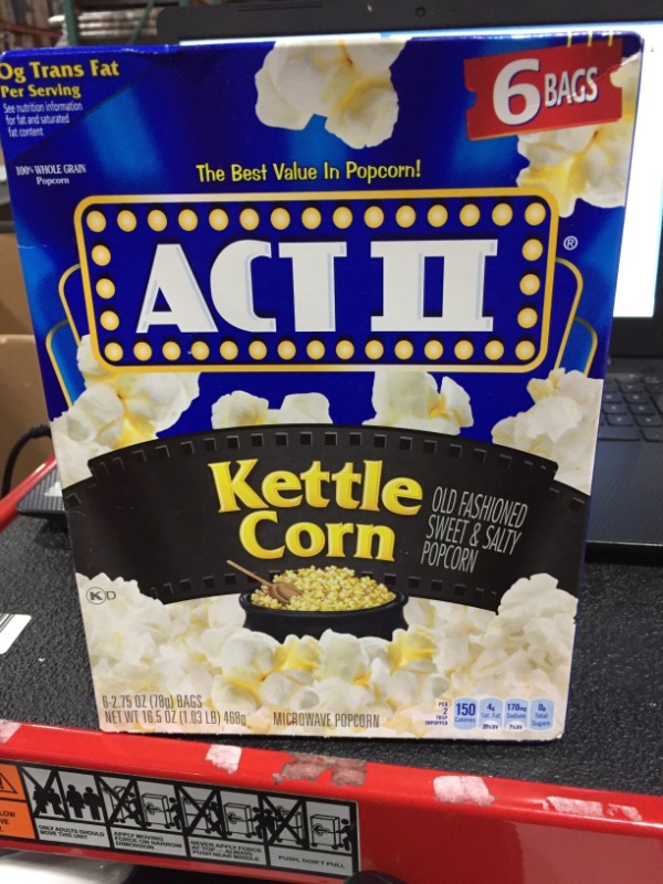 Photo 2 of Act II Kettle Korn Popcorn, 6-2.75 oz bags **BEST BY:04/03/2022**
