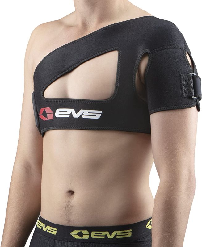 Photo 1 of EVS Sports SB02 Shoulder Support (Black, Medium)
