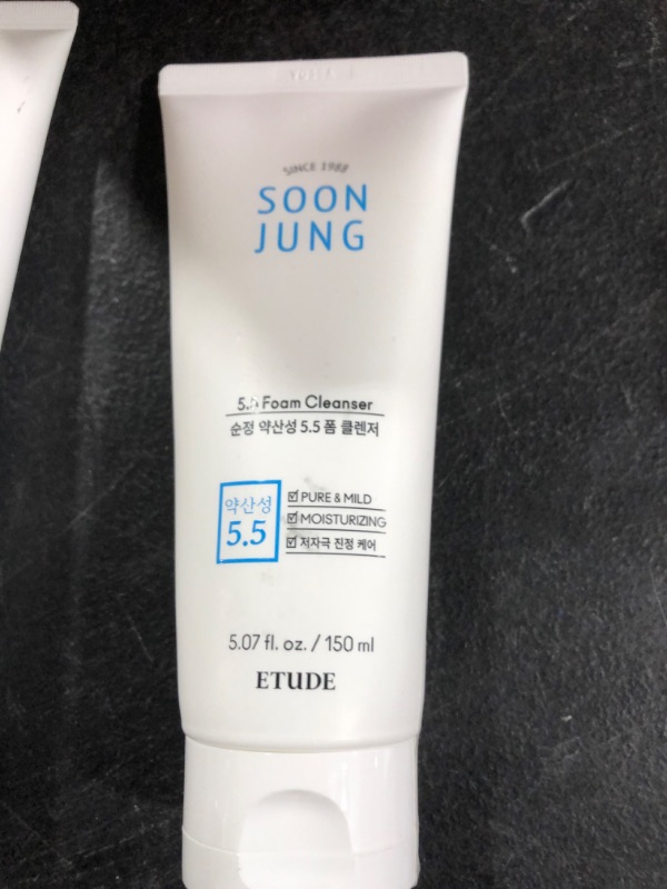Photo 2 of ETUDE HOUSE SoonJung 5.5 Foam Cleanser 150ml | Hypoallergenic cleansing foam for sensitive skin | Korean Skin Care
