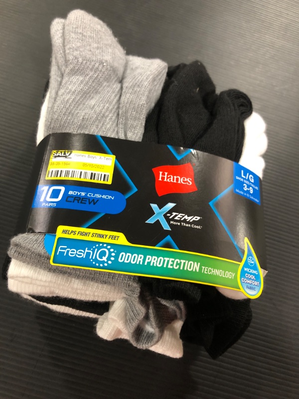 Photo 1 of HANES 3-9 LARGE SOCKS
COLORS MAY VARY 
10 PAIRS 
