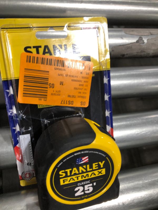 Photo 2 of Stanley 25 ft. FATMAX Tape Measure