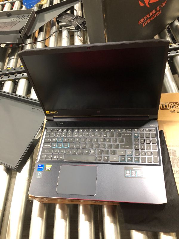 Photo 2 of Acer Predator Helios 300 PH315-54-760S Gaming Laptop | Intel i7-11800H | NVIDIA GeForce RTX 3060 Laptop GPU | 15.6" Full HD 144Hz 3ms IPS Display | 16GB DDR4 | 512GB SSD | Killer WiFi 6 | RGB Keyboard
