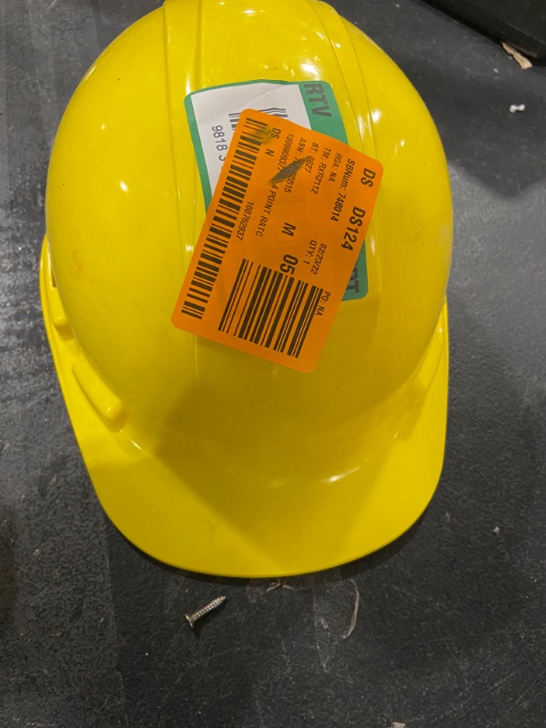 Photo 1 of 4 Point Yellow Ratchet Hardhat