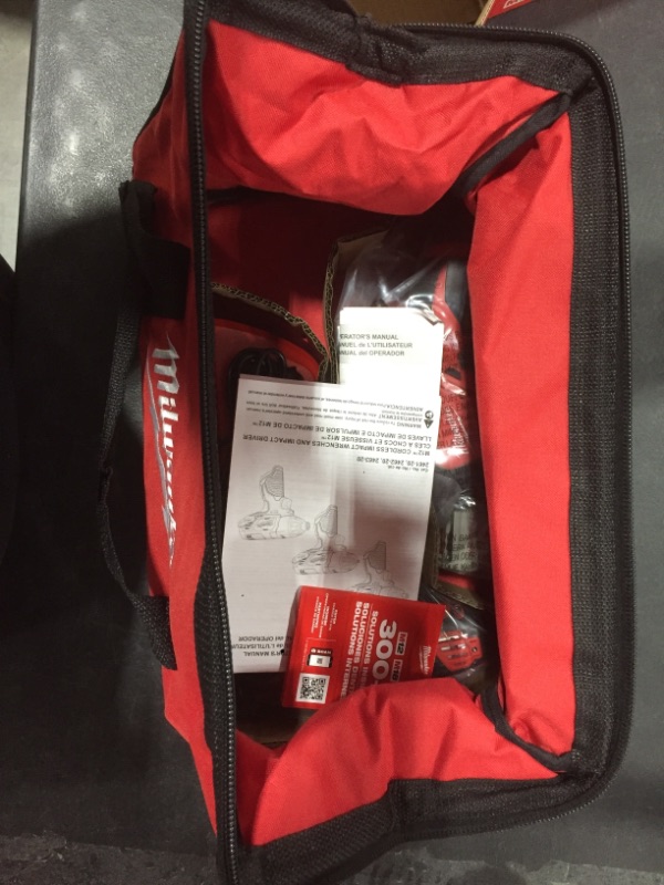 Photo 4 of Milwaukee 2498-24 M12 Cordless Lithium-Ion 4-Tool Combo Kit
