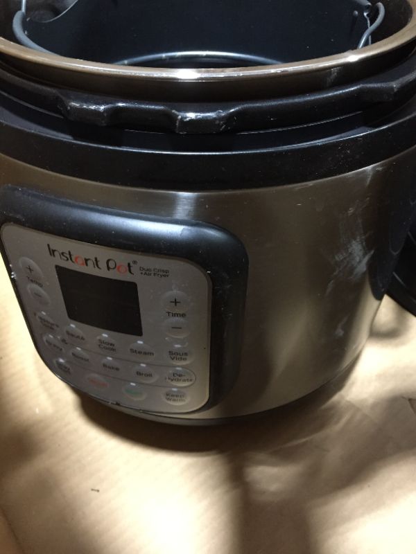 Photo 2 of Instant Pot® Duo Crisp™ + Air Fryer 8-quart Multi-Use Pressure Cooker, FOR PARTS ONLY