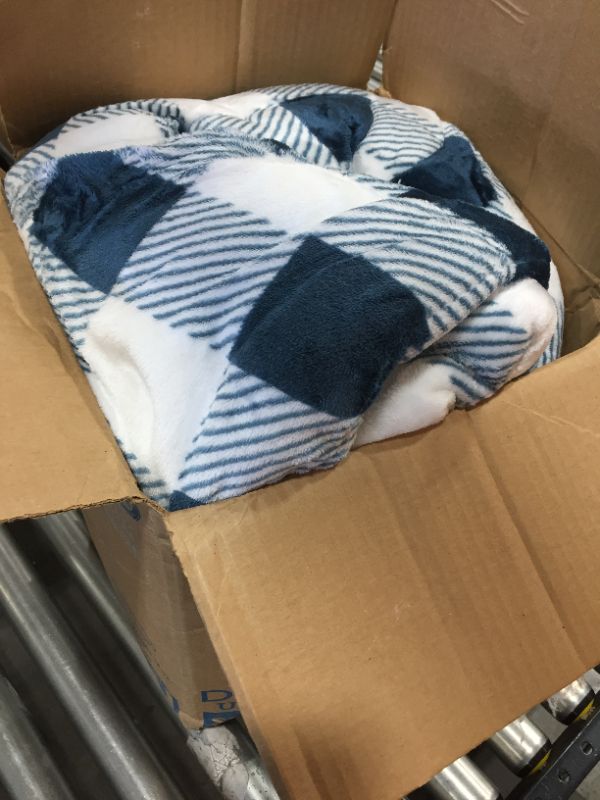 Photo 1 of Amazon Basics Ultra-Soft Micromink Sherpa Comforter Bed Set - Navy Gingham, Full/Queen

