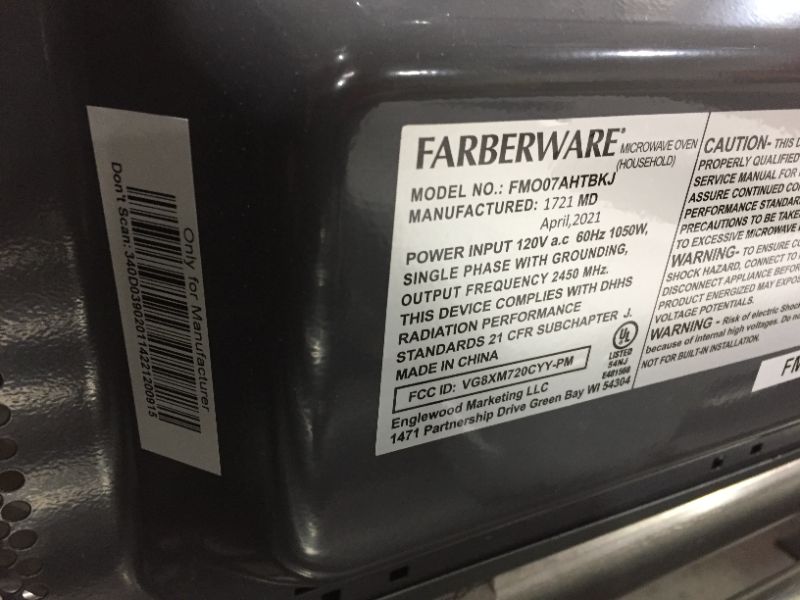 Photo 4 of Farberware Classic 0.7 Cu. ft. 700-Watt Microwave Oven, Brushed Stainless, FMO07AHTBKJ
