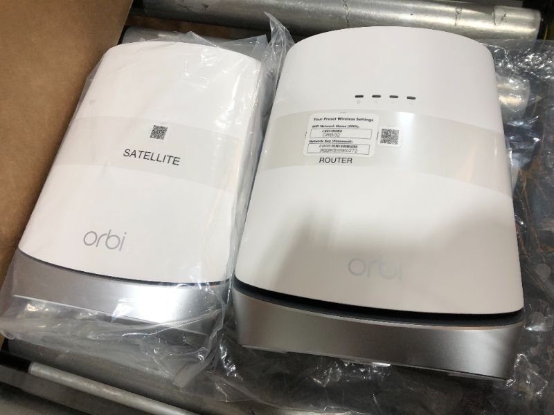 Photo 4 of Netgear RBS750 Orbi AX4200 Tri-Band Gigabit Mesh Wi-Fi Satellite WITH CBR750 ROUTER SYSTEM
