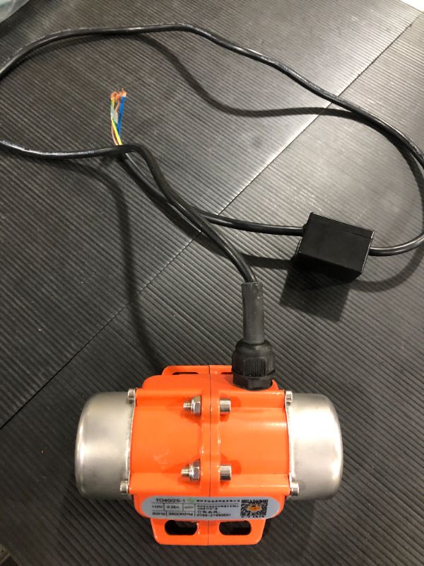 Photo 3 of AC110V 40W Single Phase Asynchronous Vibration Motor 3600rpm