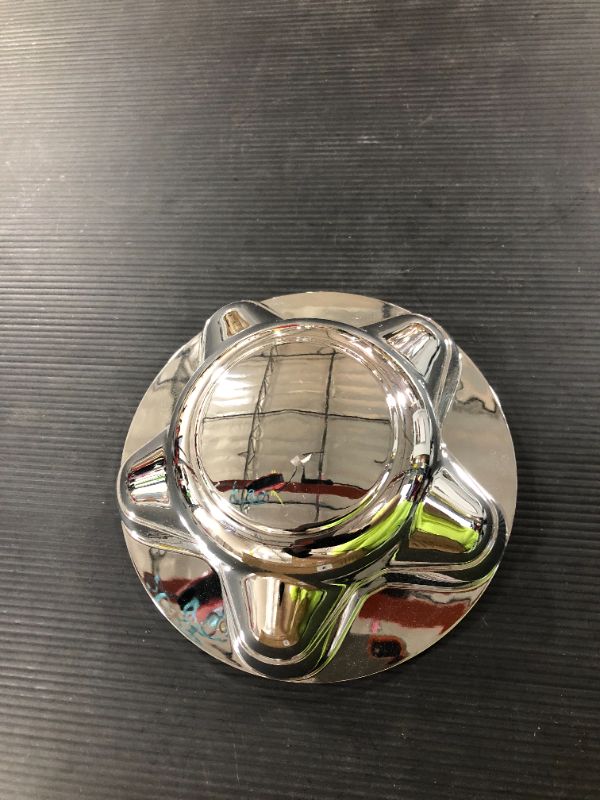 Photo 1 of 4 Pack of Hub cap covers