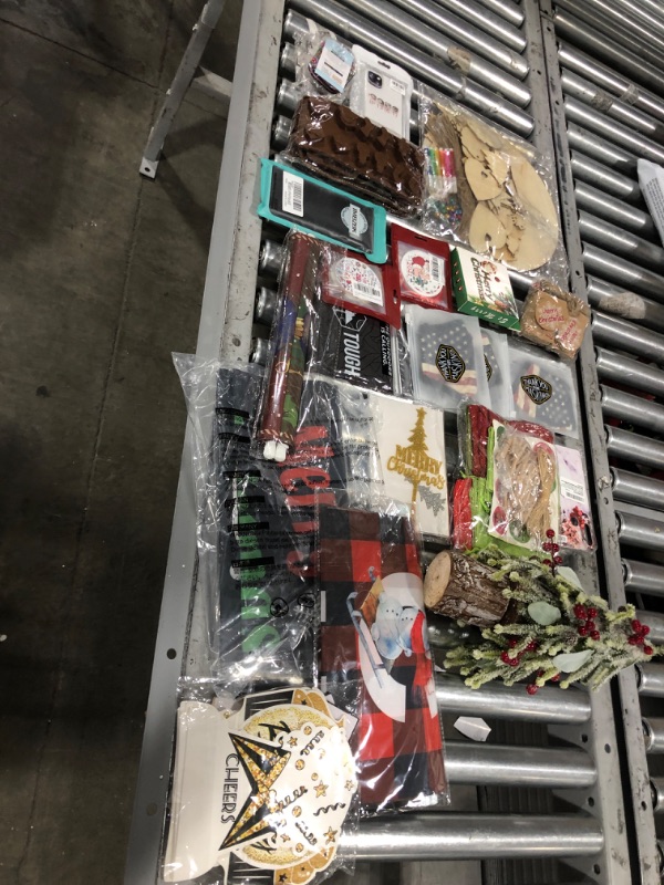 Photo 1 of Christmas Miscellaneous items 