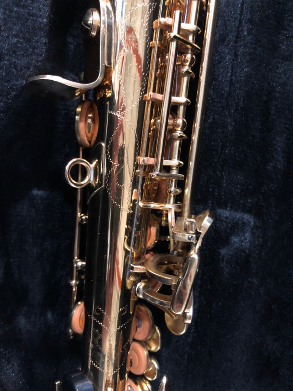 Photo 4 of Allora ASPS-250 Student Series Soprano Sax Lacquer Lacquer Keys
