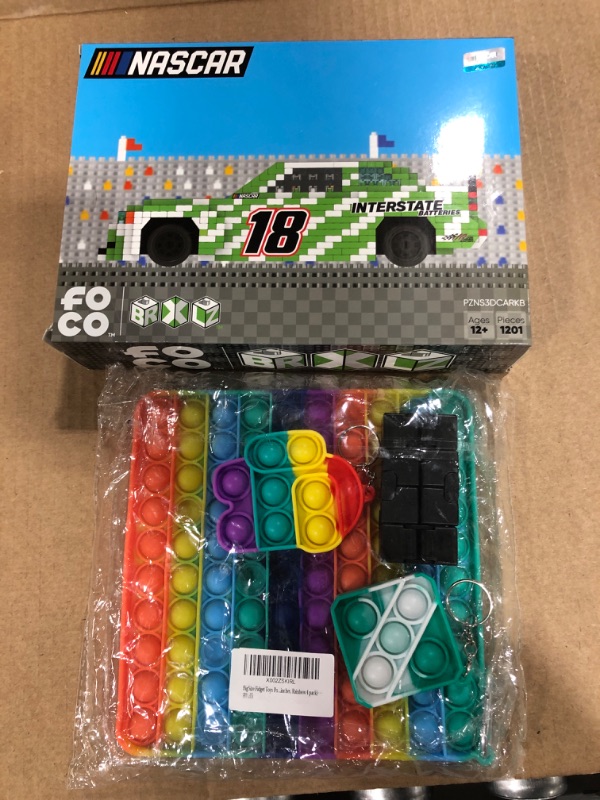 Photo 1 of Fidget toys and build car